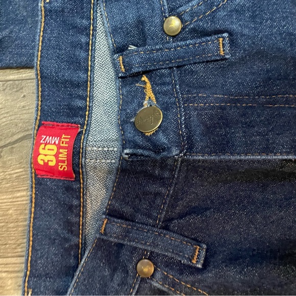 Like new Wrangler 36MWZ Slim Fit jeans sz 33x36 - Picture 5 of 5